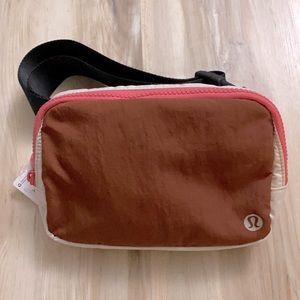 Lululemon Everywhere Bag